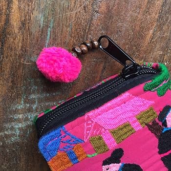美品★100年前のラオスの古布　11　アンティーク刺繍布 ラオスの手刺繍布（ブラック×フラワー） | 中国・台湾・香港